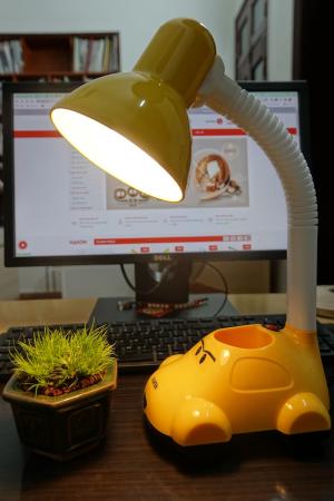 Đèn học sinh HAKEN Model HK-HS08/Y ( chưa có bóng )